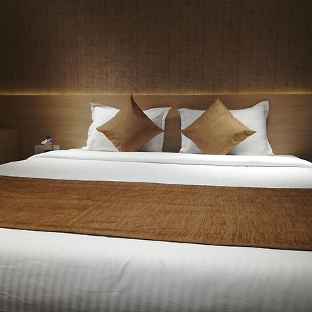 Zip By Spree Hotels Samudra Белгаум Экстерьер фото