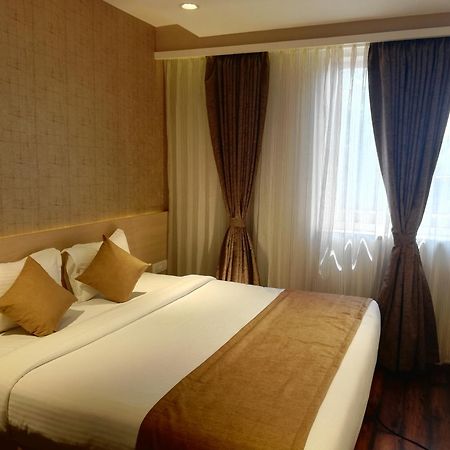 Zip By Spree Hotels Samudra Белгаум Экстерьер фото