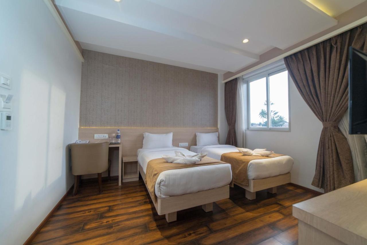 Zip By Spree Hotels Samudra Белгаум Экстерьер фото