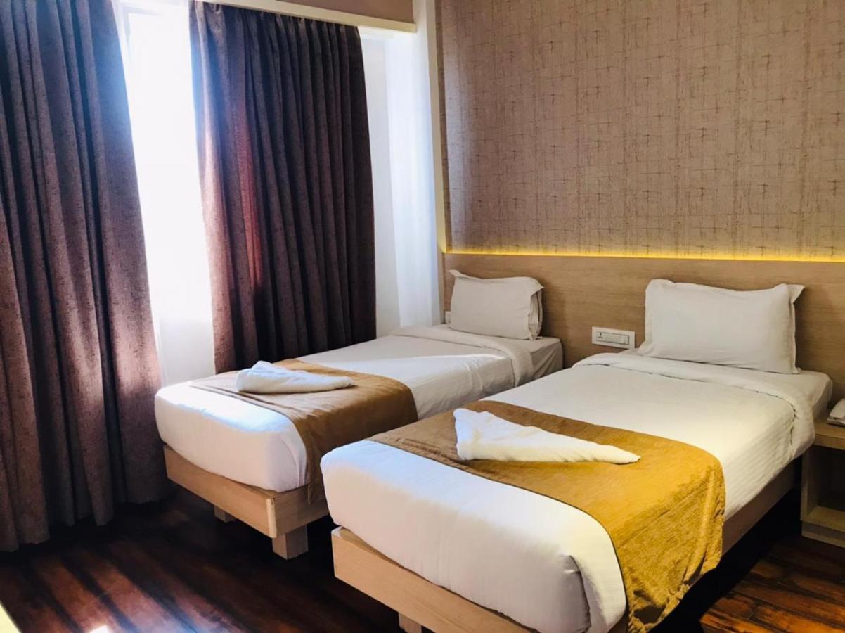 Zip By Spree Hotels Samudra Белгаум Экстерьер фото