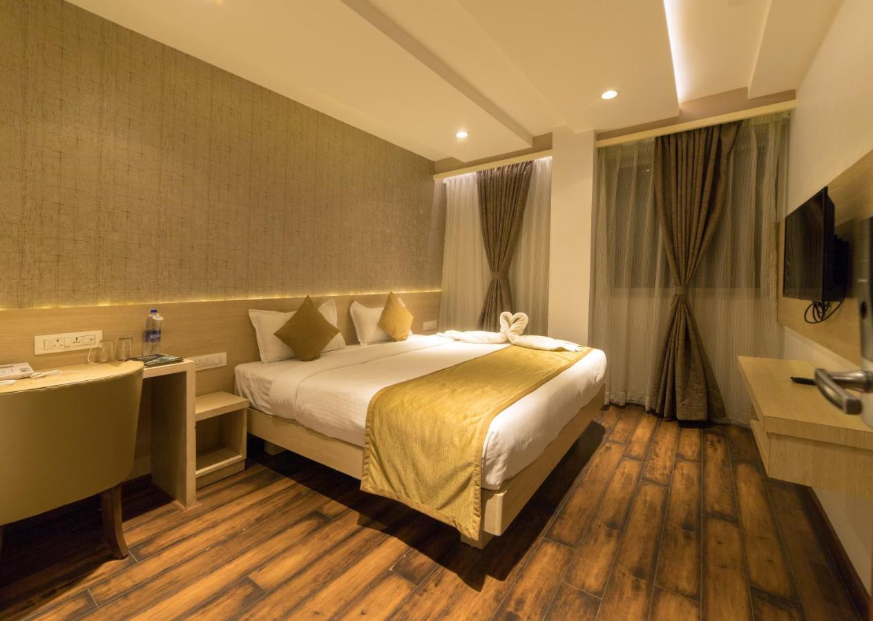 Zip By Spree Hotels Samudra Белгаум Экстерьер фото